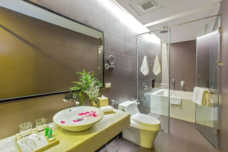 Bathroom 5, Mulberry Collection Silk Eco, Da Nang