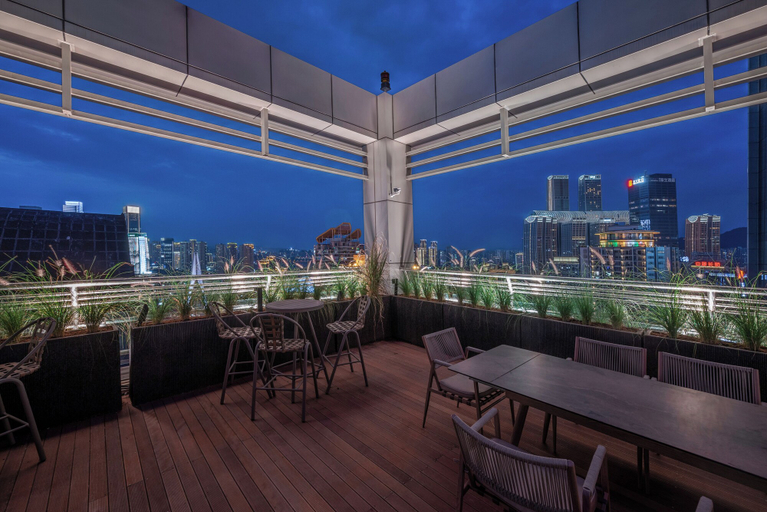 Outdoor dining, ASPERA HIGH-ALTITUDE GARDEN PANORAMIC, Chongqing