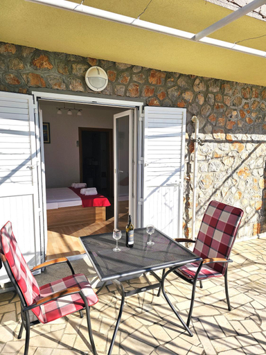 Others 3, Apartments Lidija, Senj