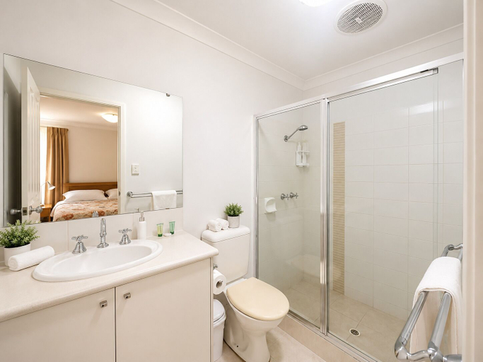 Bathroom 4, Sea Breeze, Busselton