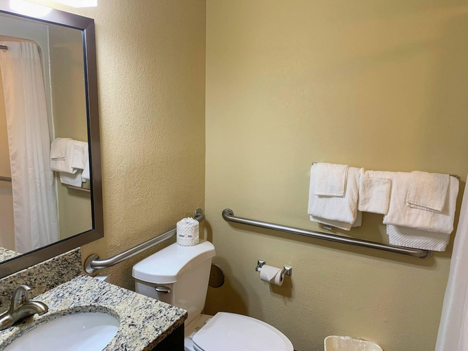 Bathroom 4, MainStay Suites Brentwood, Williamson