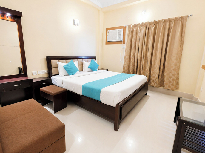Room 5, Hotel Annapurna Premium Puri, Puri