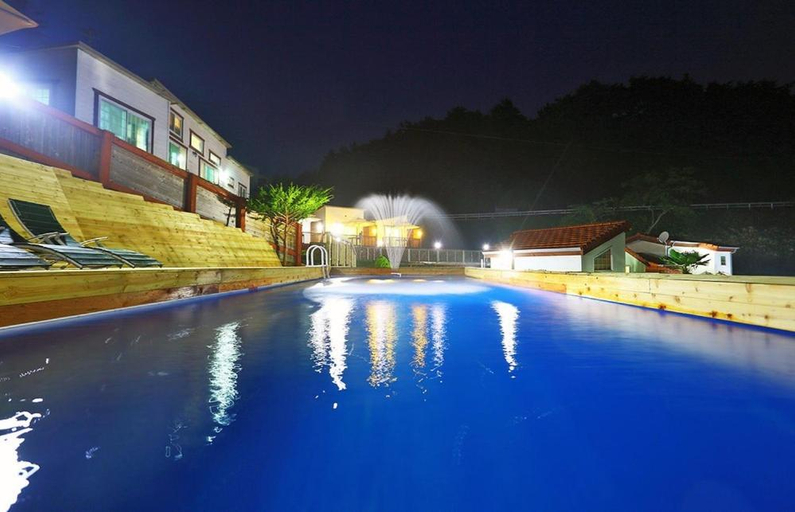 Others 3, Namhae Eunbit Bada Pension, Namhae