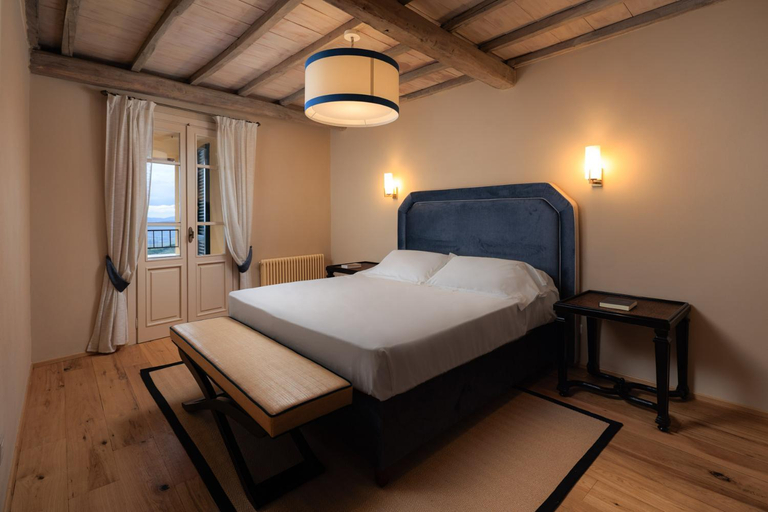 Bedroom 5, Palazzo Saloni, Siena
