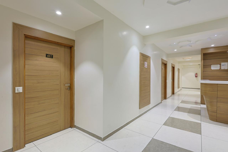 Others 4, The Castle Crown - Hotel Royal Square, Gandhinagar
