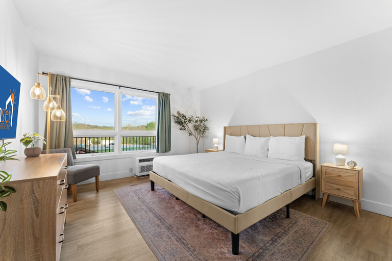 Room 2, Rc307a- Branson Landing Breeze 2 Bedroom Home, Taney