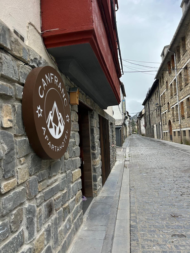 Exterior & Views 2, Apartahotel Canfranc, Huesca
