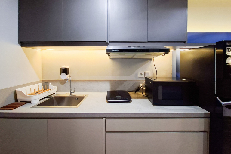 Others 4, Elegant 1BR at Apartment Collins Boulevard By Travelio, Tangerang