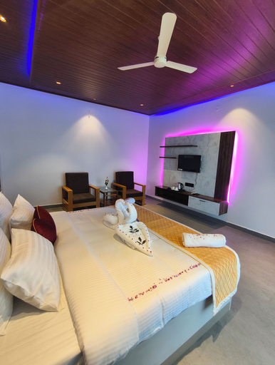 Room 2, Coorg Tiger Eye Backwater Resort, Kodagu