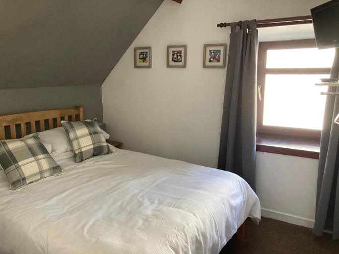 Bedroom 2, The Horseshoe Inn, Argyll and Bute