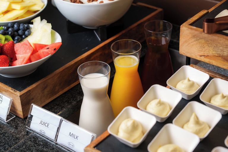 Food & Drinks 5, Honest Budapest by Chic & Basic, Budapesti