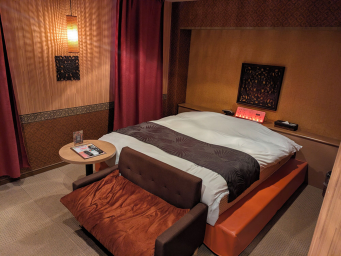Others 3, ROOM Ryugasaki, Ryūgasaki