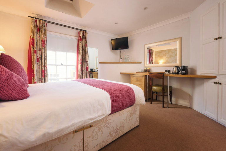 Bedroom 2, Royal Seven Stars Hotel, Devon