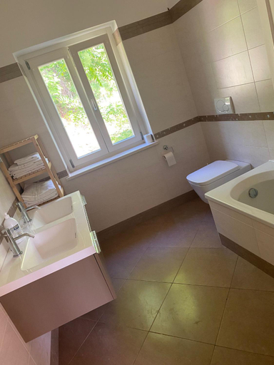 Bathroom 3, Casa Baldoni, Macerata