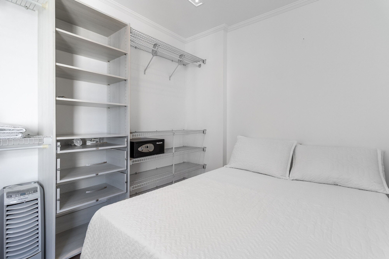 Room 3, Of1201-141 in S o Paulo, São Paulo