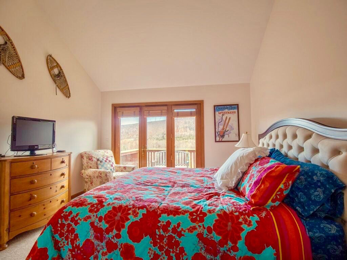 Interior 2, C3 Crawford Ridge Townhome With Views Walk to ski Lodge, Coos