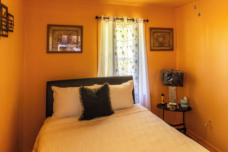 Room 4, Lisa's Ranch, Richmond