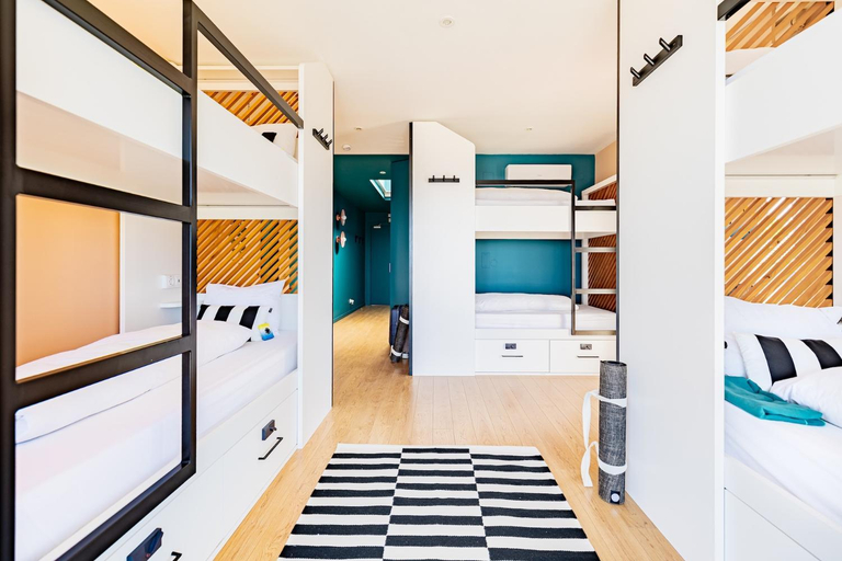 Bedroom 2, The Salty Surf & Yoga, Mafra