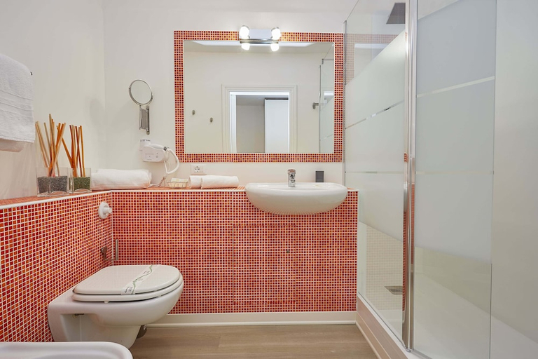 Bathroom 2, Hotel Bel 3, Palermo