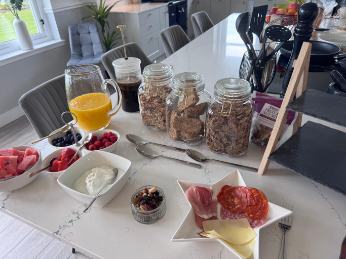 Food & Drinks 5, Daviot Lodge, Highland