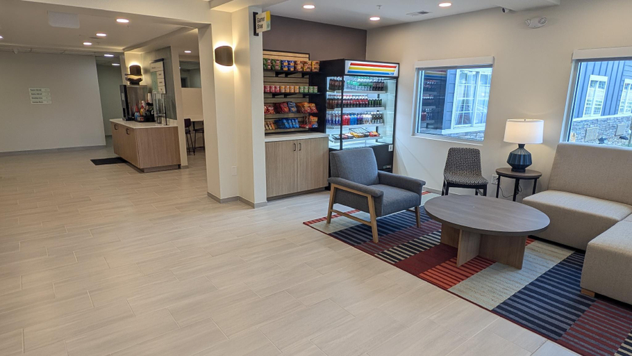 Public Area 3, Garner Hotel GREENVILLE EAST by IHG, Greenville