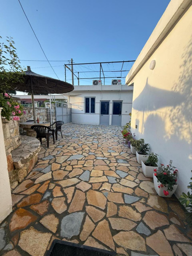 Others 2, Guest House Kloen, Vlorës