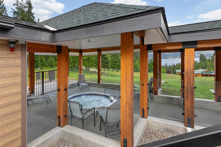 Sport & Beauty 2, Kootenay Lakeview Resort , BW Signature Collection, Central Kootenay