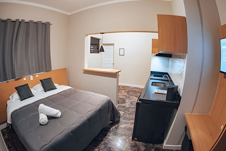 Room 2, Zuccaro Studio, Bauru