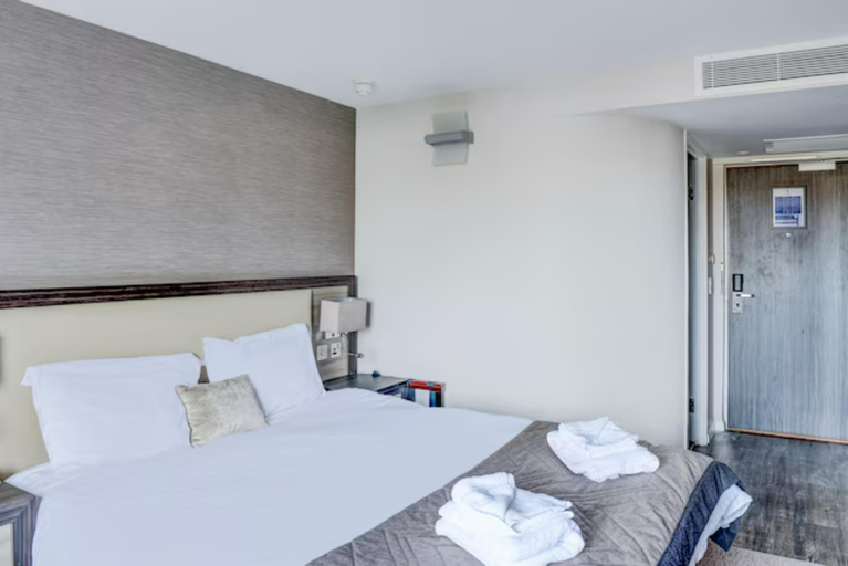 Bedroom 3, Belvilla Aberdeen Bridge Of Don Exhibition Centre, Aberdeen