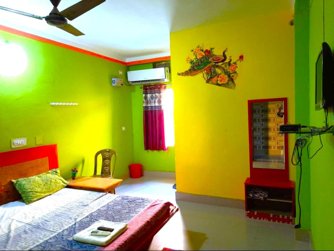 Bedroom 4, Sun Plaza Lodge Near Konark Sun Temple, Puri