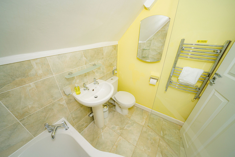 Bathroom 3, Radcliffe Guest House, Herefordshire