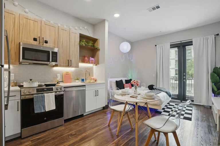 Room 3, 6min to Domain 12min DT Studio- Pool Parking, Travis