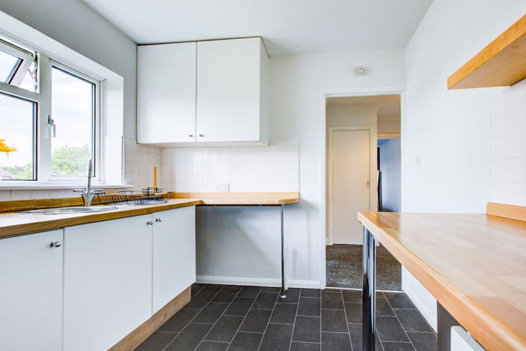 Room 5, Hull Haven 4bed 2bath With Free Parking Sleeps 8, Kingston upon Hull