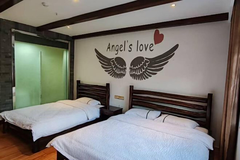 Room 4, Shengshi Fengqing Boutique Inn, Zhangjiajie