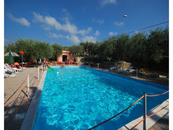 Swimming pool 5, Apartment Borgo Verde in Imperia, Imperia