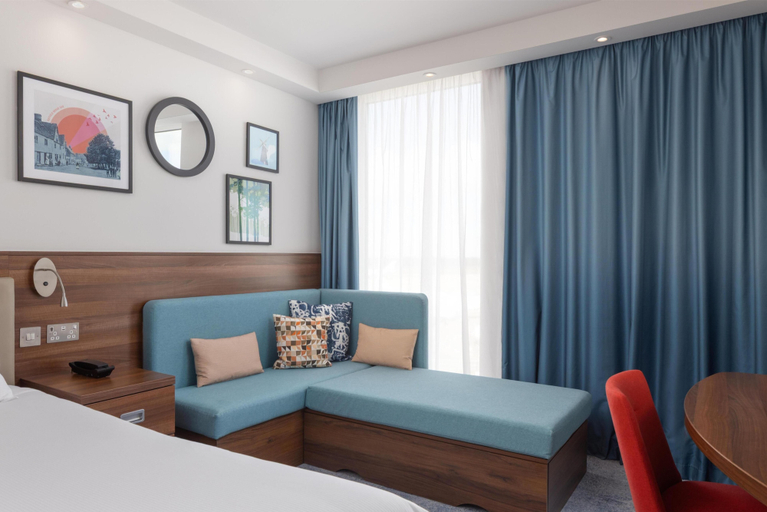 Bedroom 4, Hampton by Hilton London Stansted Airport, Essex