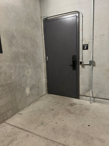 Room 3, 12 Min to Downtown Pool Balcony Free Parking, Travis