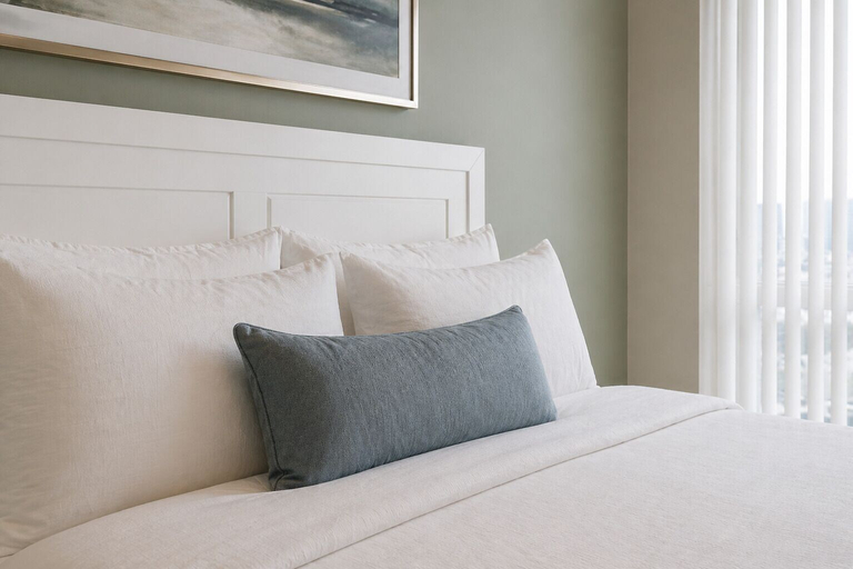 Room 5, Cambrion Hotel, Toronto