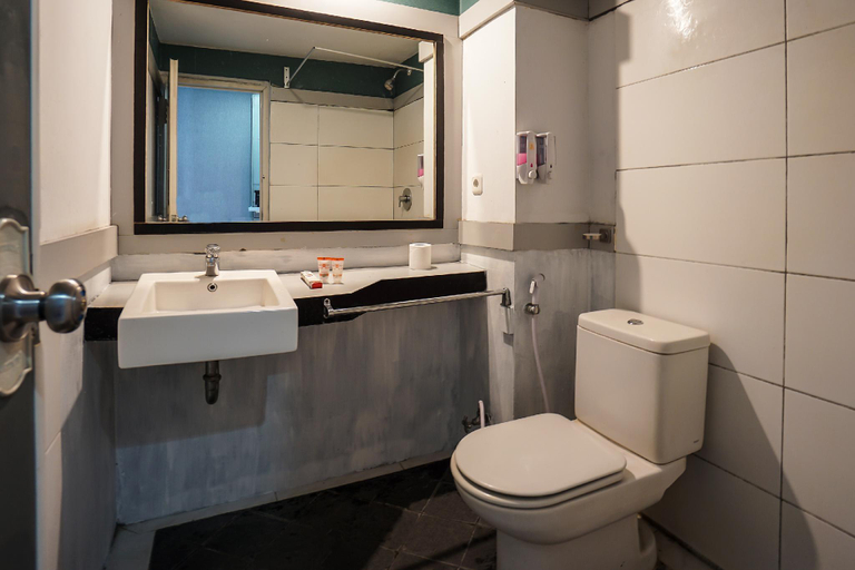 Bathroom 5, Hotel Prince Boulevard, Manado