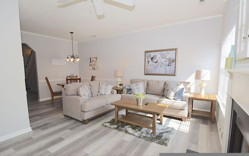 Room 3, Coastal Getaway Large Clean-n-cozy 3bdrm Home, Virginia Beach