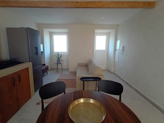 Living area 5, Murfacem, Almada
