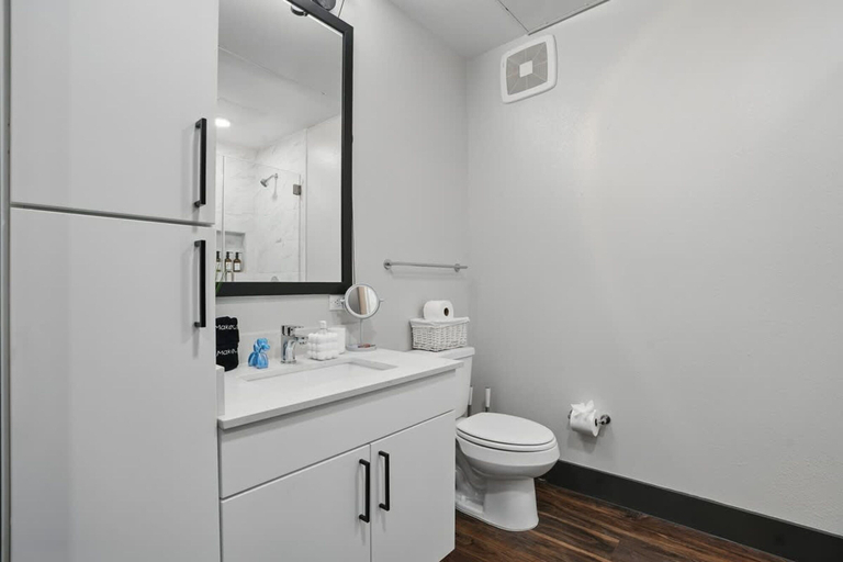 Room 4, 6min to Domain 12min DT Studio- Pool Parking, Travis