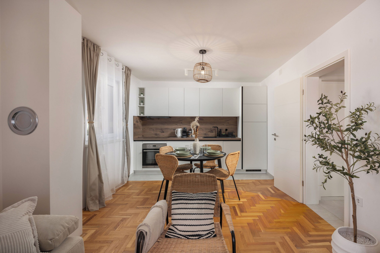 Interior 5, Apt Xenia Walk To Beach /w Balcony, Medulin