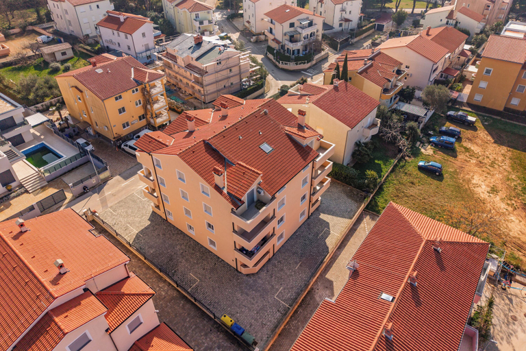 Exterior 3, Apt Rosa Walk To Beach /w Balcony, Medulin
