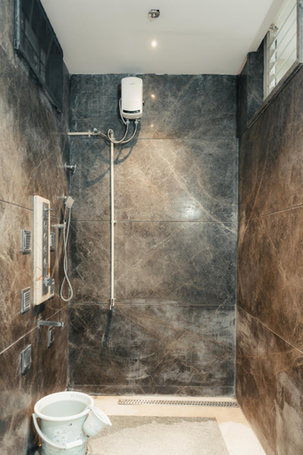 Bathroom 4, Gokulam Guest House, Mysore