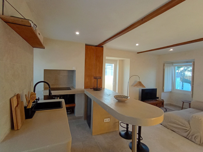 Private kitchen 4, Murfacem, Almada