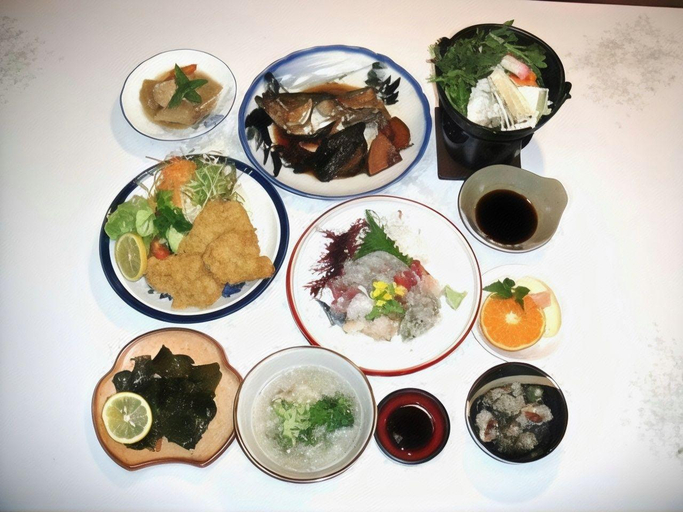 Food & Drinks 5, Minshuku Taharaya, Tahara