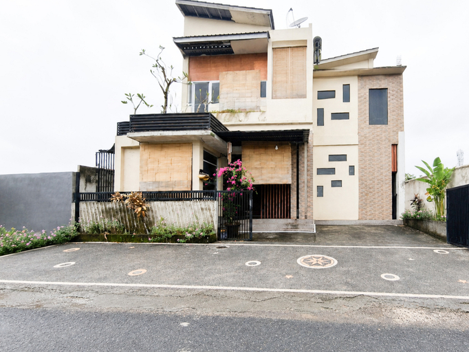 Exterior & Views 1, Urbanview Jepun Guesthouse, Lombok