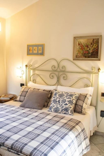Bedroom 2, Boutique Hotel Fox's Inn, Arezzo