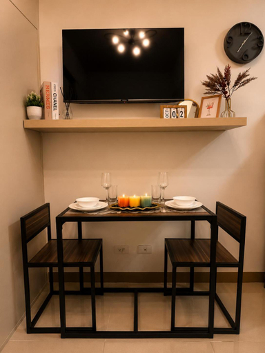 Others 5, Posh 1BR @ SM Southmall w/ 100mbps and Netflix D+, Las Piñas